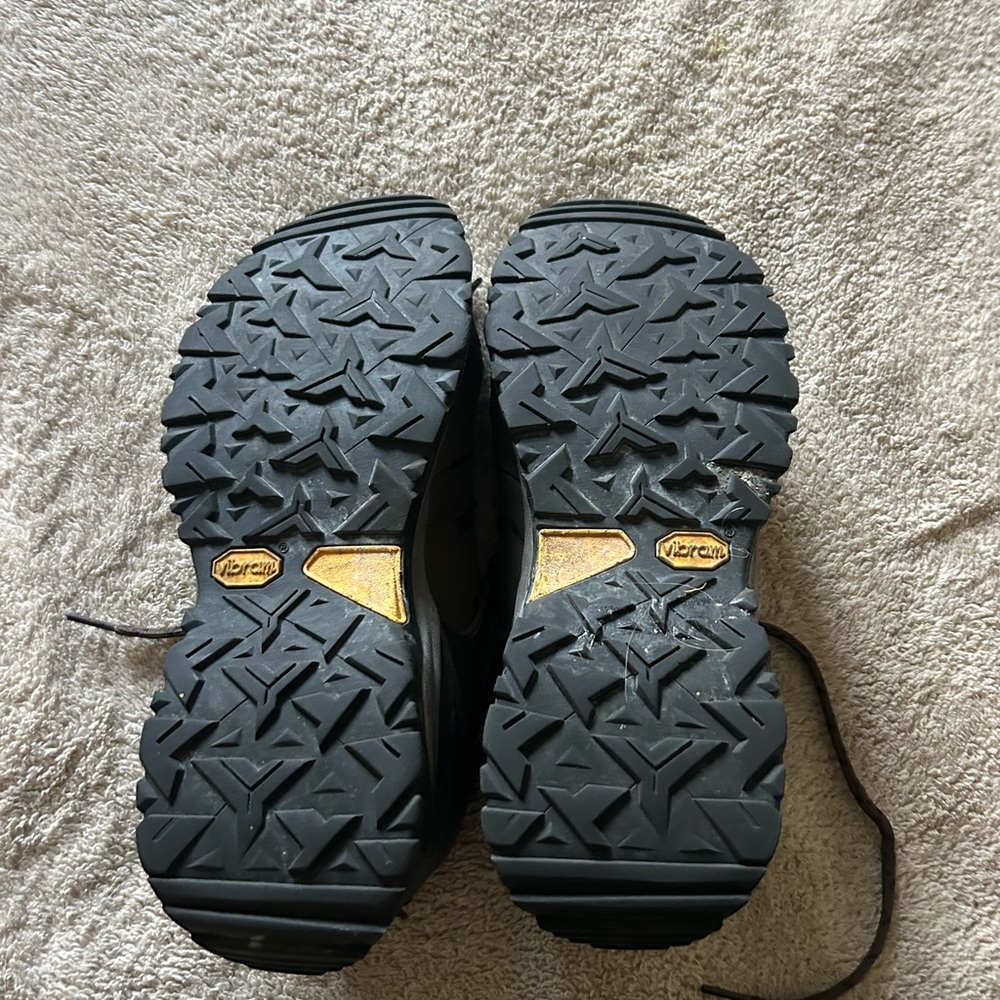 North Face Pre-Owned size 12 Brown work boots/sneaker